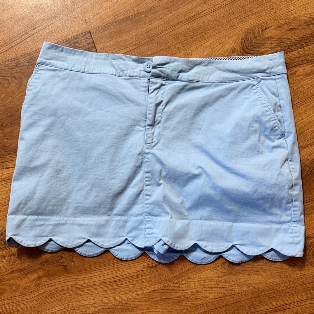 Crown & Ivy Sky Blue Scalloped Hem Shorts